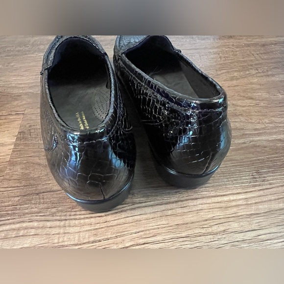 NWOT SAS‎ Women's Simplify C Black Croc Loafer Slip On Shoes 1556-181 Size 9 1/2 - Picture 5 of 8